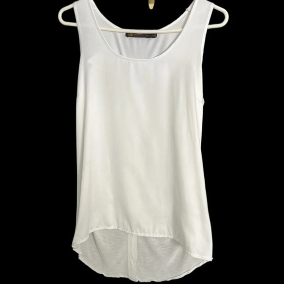 Outback Red Tops - Outback Red sleeveless shirt